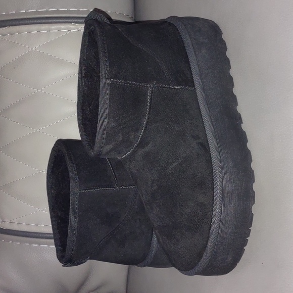 Mudd Cherry 226l Platform Shoes - Picture 2 of 5